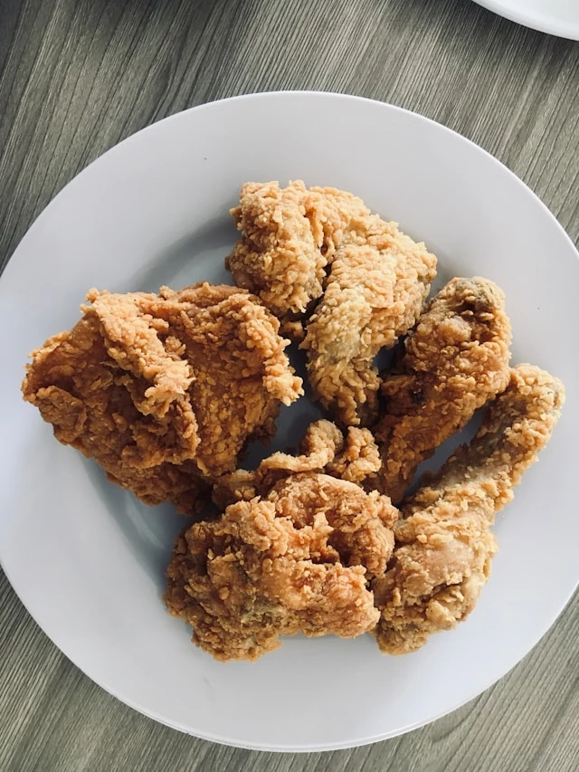 Fried chicken pieces